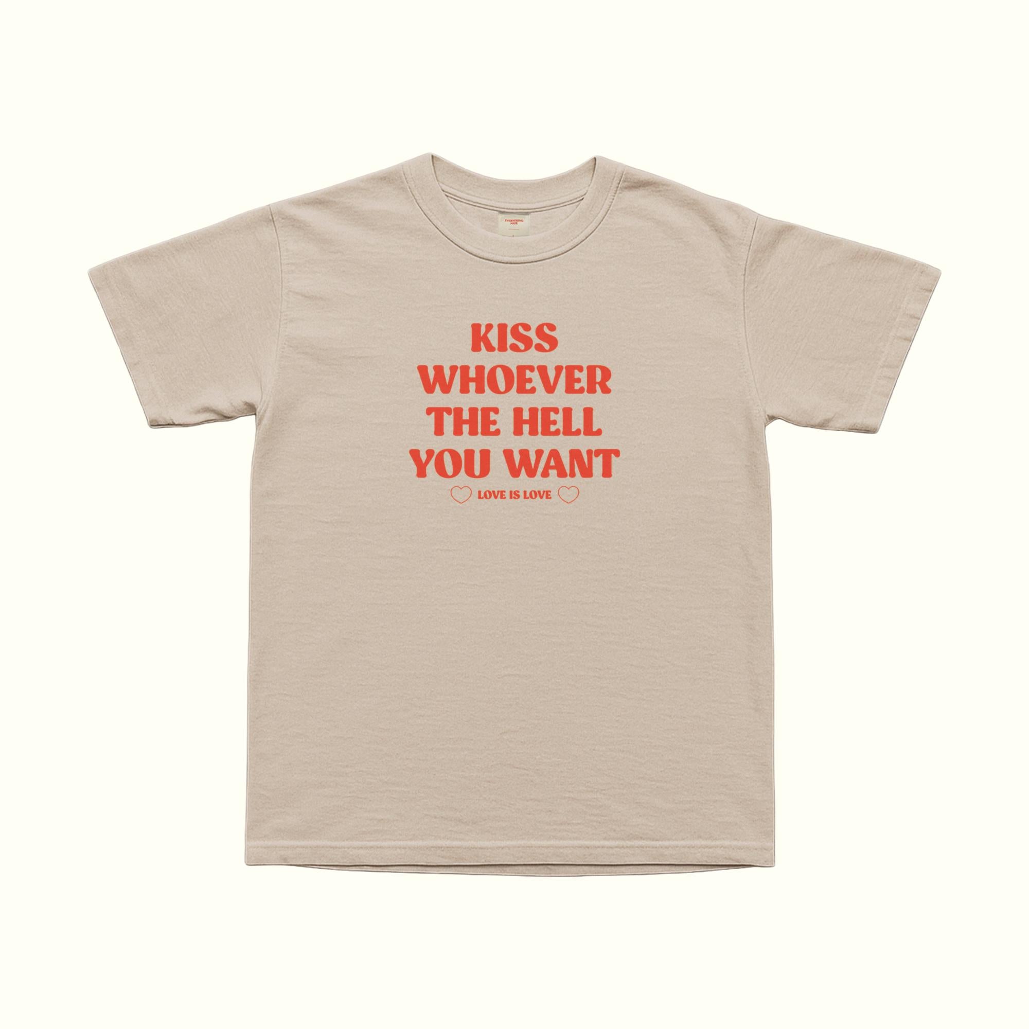 Camiseta Besa a Quien Te Dé La Gana