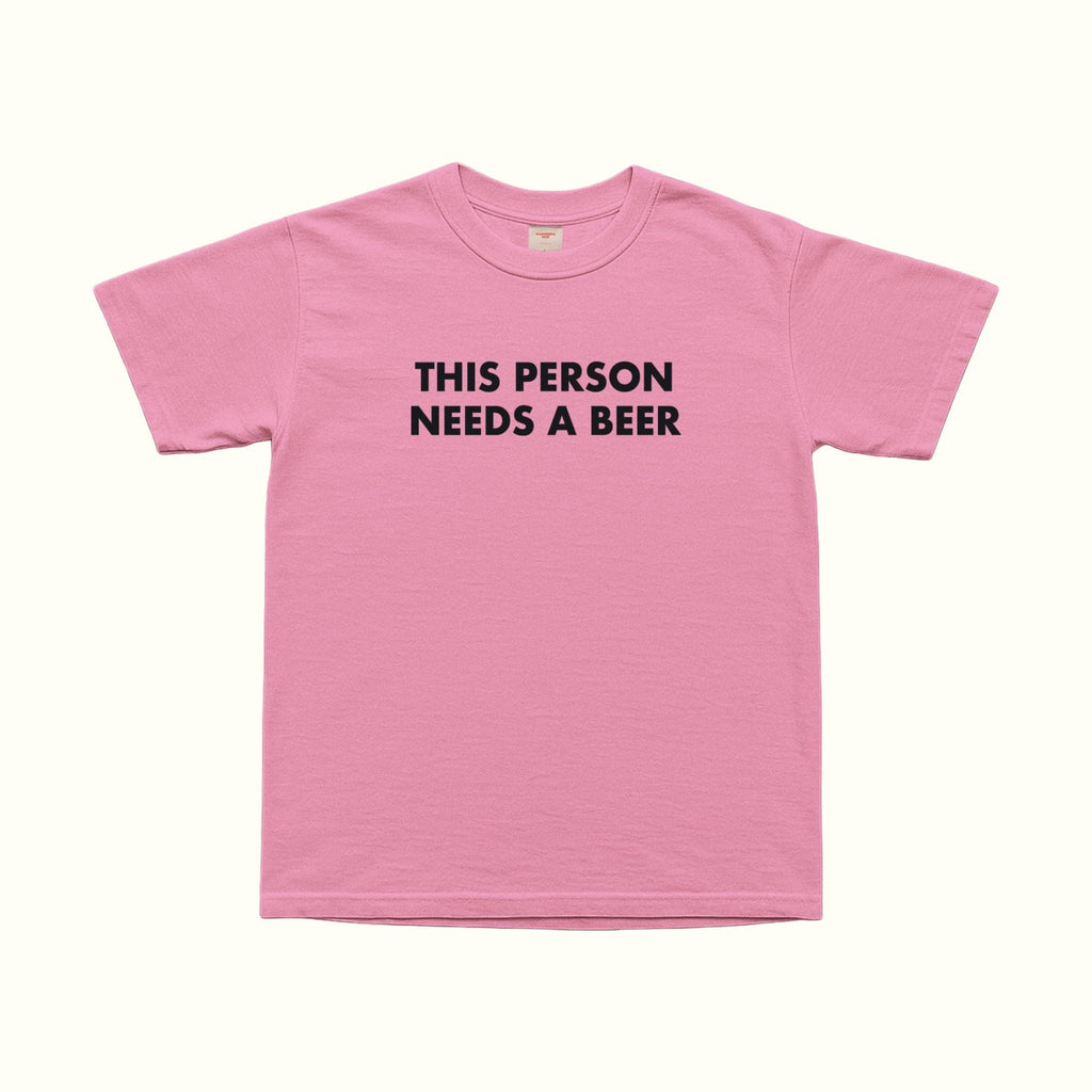 Esta persona necesita una camiseta de cerveza