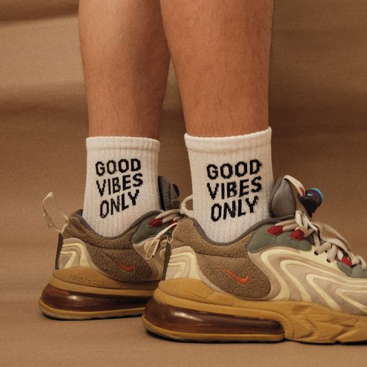 Good Vibes Only Socks Dreamer Store bitch curse cute but psycho dreamer store first class fuck good vibes only IDGAF off shut the fuck up sock socks y2k