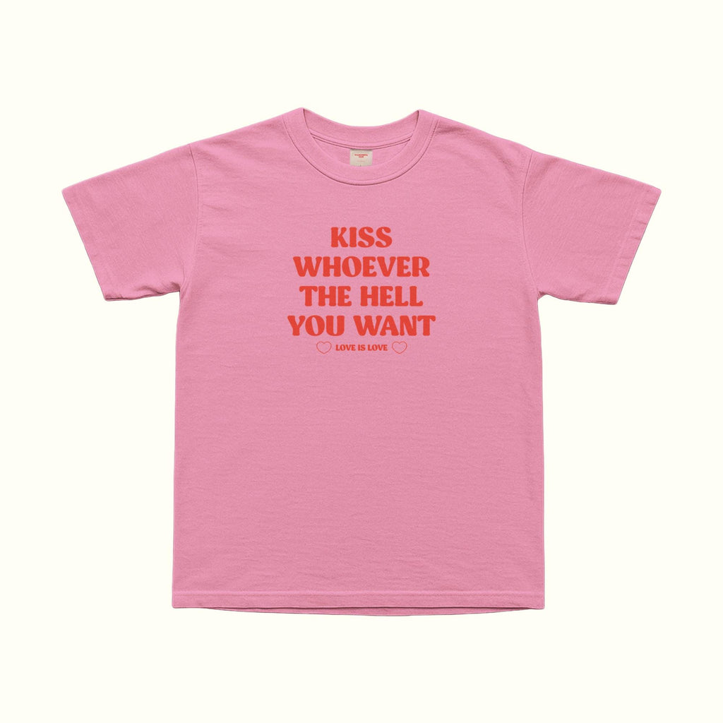 Camiseta Besa a Quien Te Dé La Gana