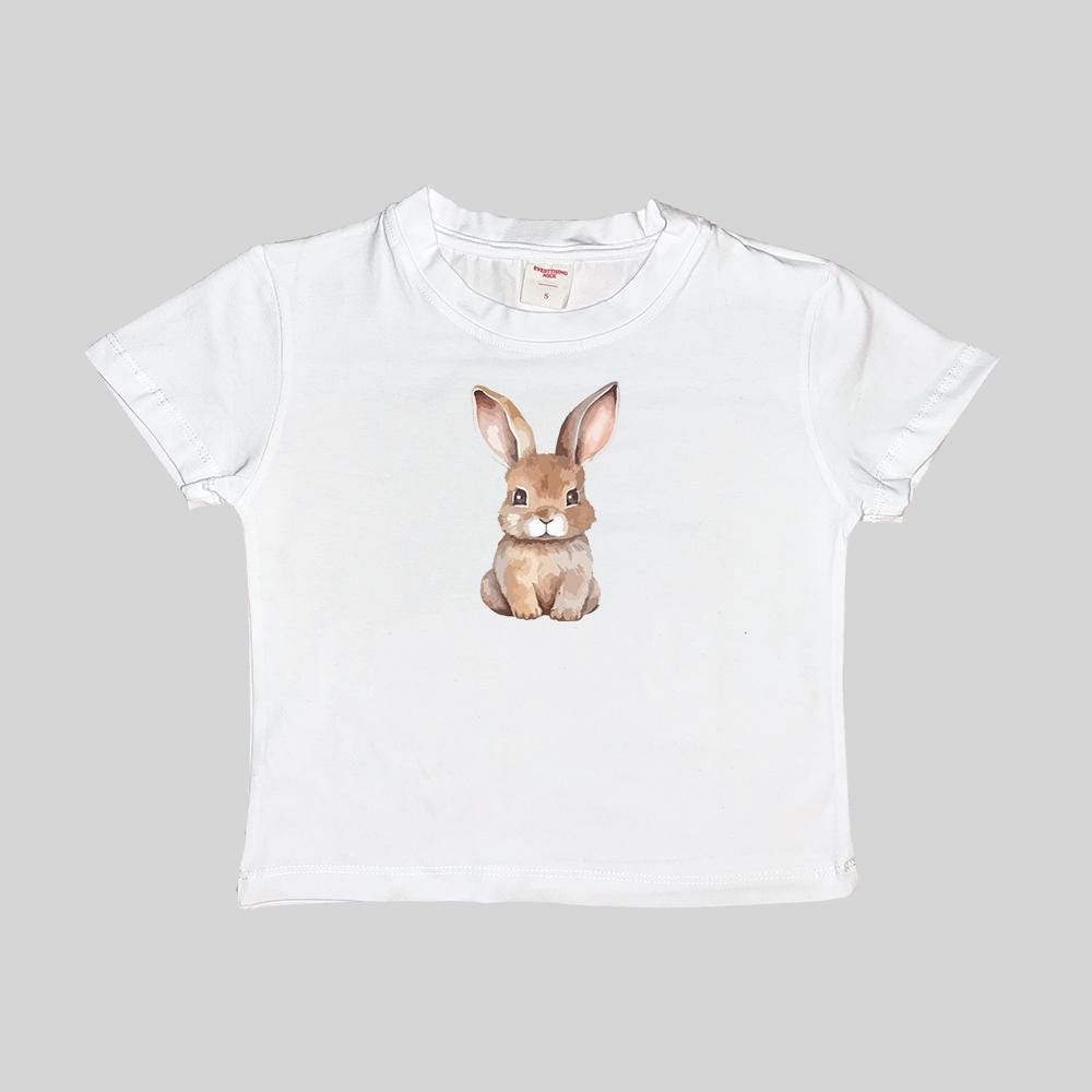 Camiseta corta con estampado de conejito