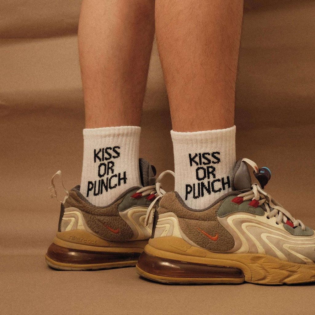 Crew socks set (3 pairs), white with 'KISS OR PUNCH' text