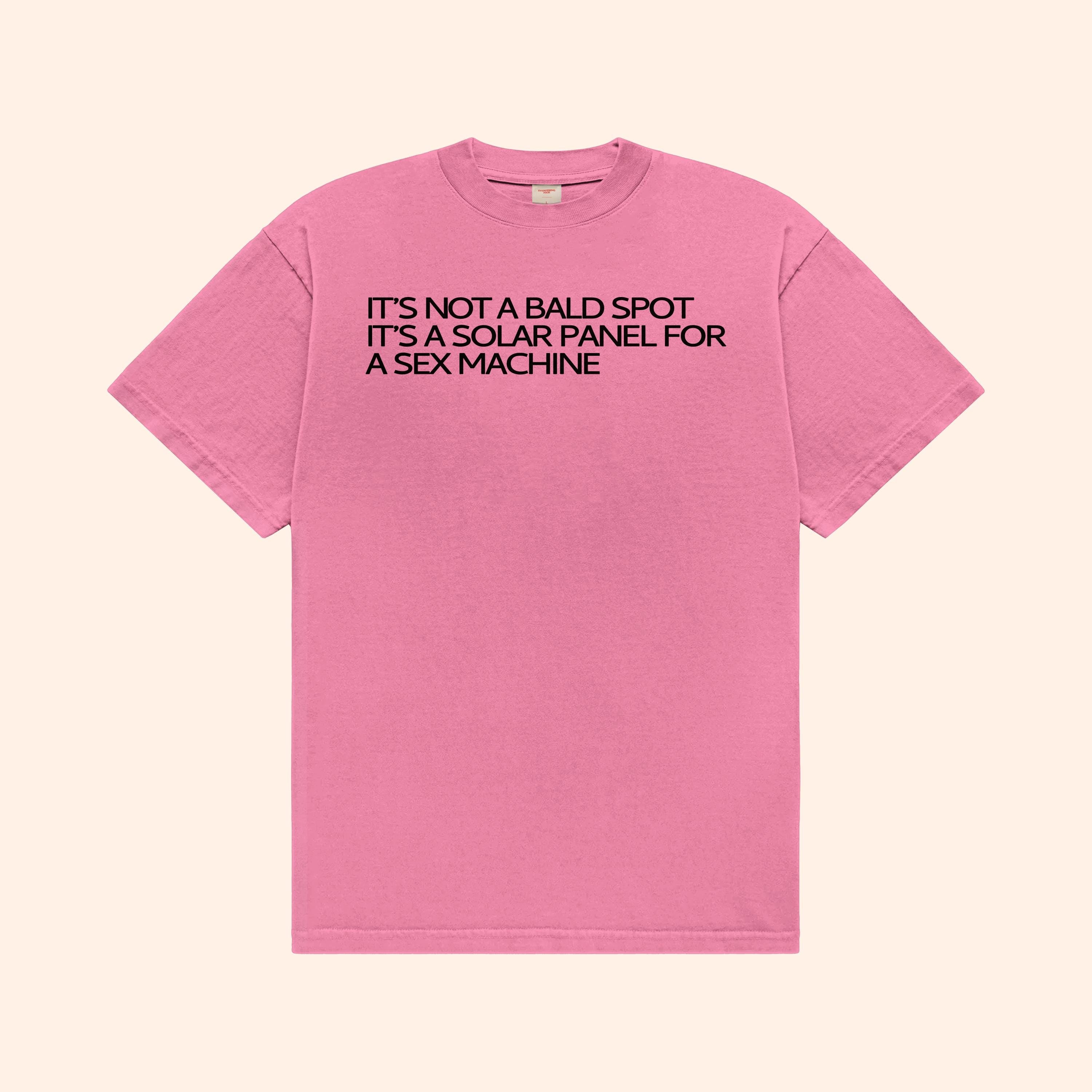 Non è una chiazza calva, è un pannello solare per una macchina del sesso T-Shirt